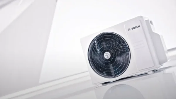 Clim Bosch Climate 7000i 3,4 kW prête à poser